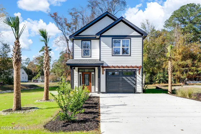 $339,900 | 132-134 Currie Street, Wallace, NC 28466