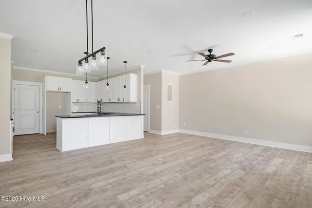 $339,900 | 132-134 Currie Street, Wallace, NC 28466