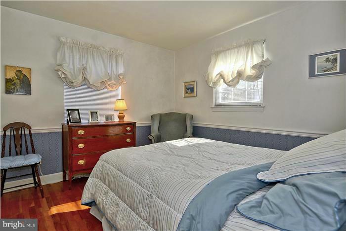 10010 Portland Place Silver Spring, MD 20901 - Photo 13 of 23 Bedroom
