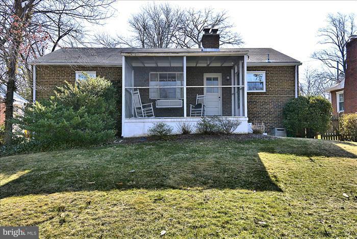 10010 Portland Place Silver Spring, MD 20901 - Photo 21 of 23 Exterior (Rear)