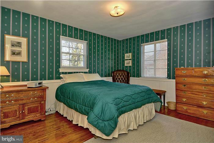 10010 Portland Place Silver Spring, MD 20901 - Photo 10 of 23 Bedroom (Master)