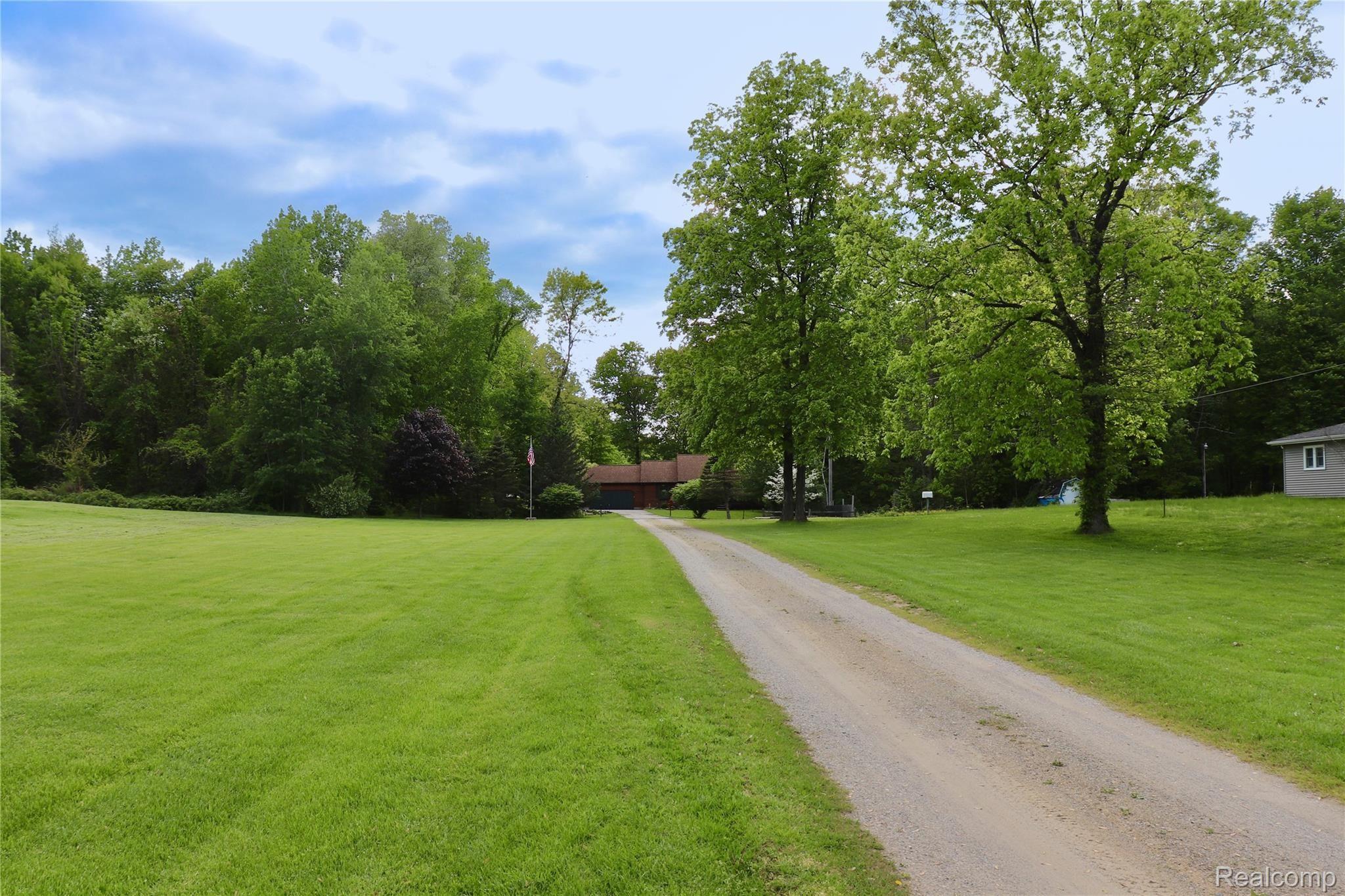 13241 North Genesee Road Clio, MI 48420 - Photo 2 of 48 DC8B9F65-2994-46DE-9FAC-BC18E958B691.jpeg
