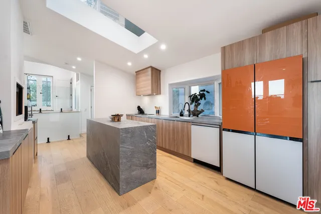 $12,950 | 3541 Multiview Drive, Los Angeles, CA 90068