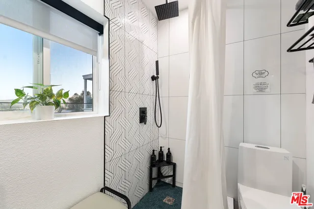 $12,950 | 3541 Multiview Drive, Los Angeles, CA 90068