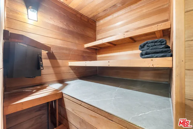 $12,950 | 3541 Multiview Drive, Los Angeles, CA 90068