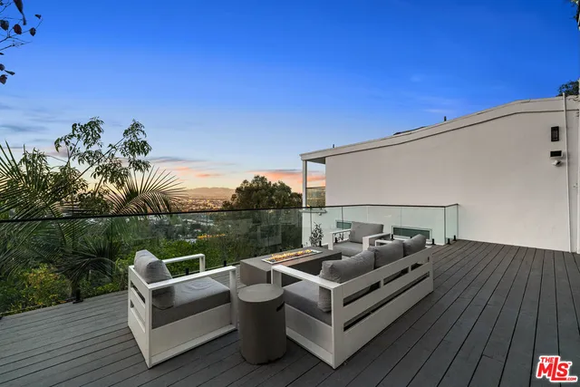 $12,950 | 3541 Multiview Drive, Los Angeles, CA 90068