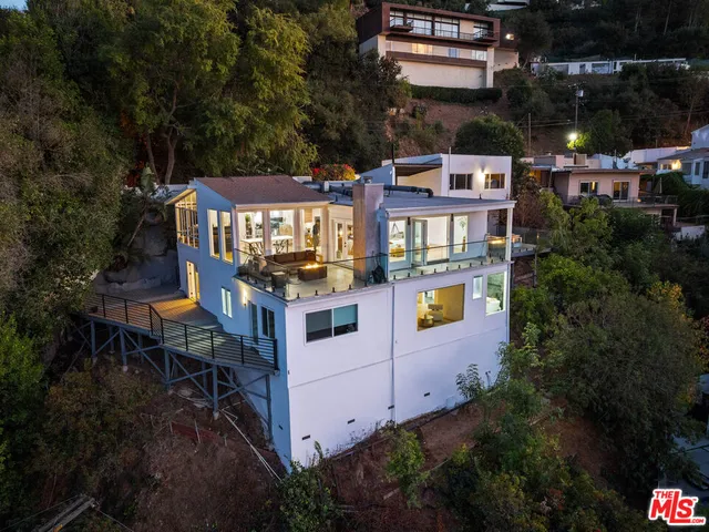 $12,950 | 3541 Multiview Drive, Los Angeles, CA 90068