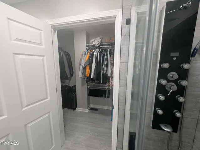 $759,000 | 1148 Biltmore Place, Piney Flats, TN 37686