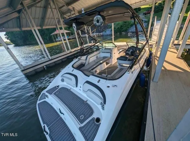 $759,000 | 1148 Biltmore Place, Piney Flats, TN 37686