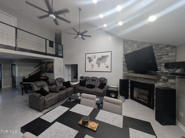 $729,999 | 1148 Biltmore Place, Piney Flats, TN 37686
