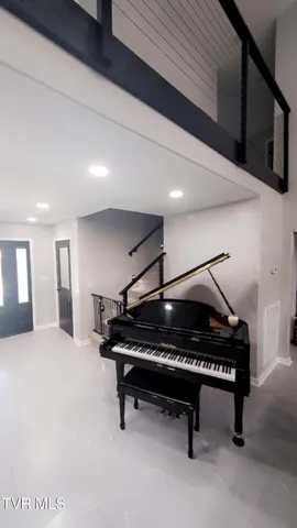 $759,000 | 1148 Biltmore Place, Piney Flats, TN 37686