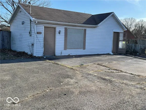$270,000 | 7110 Madison Avenue, Indianapolis, IN 46227