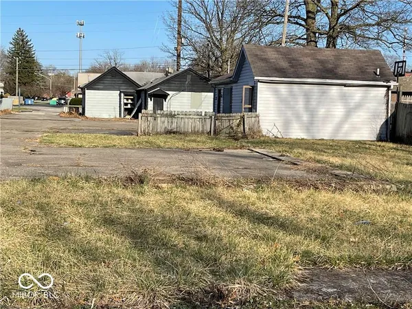 $270,000 | 7110 Madison Avenue, Indianapolis, IN 46227