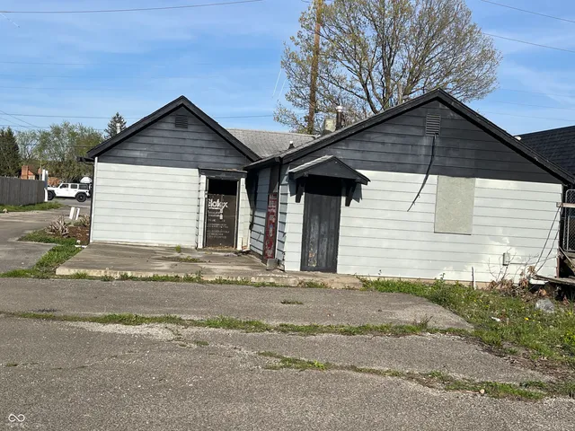 $270,000 | 7110 Madison Avenue, Indianapolis, IN 46227
