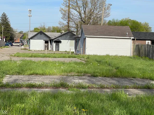 $270,000 | 7110 Madison Avenue, Indianapolis, IN 46227