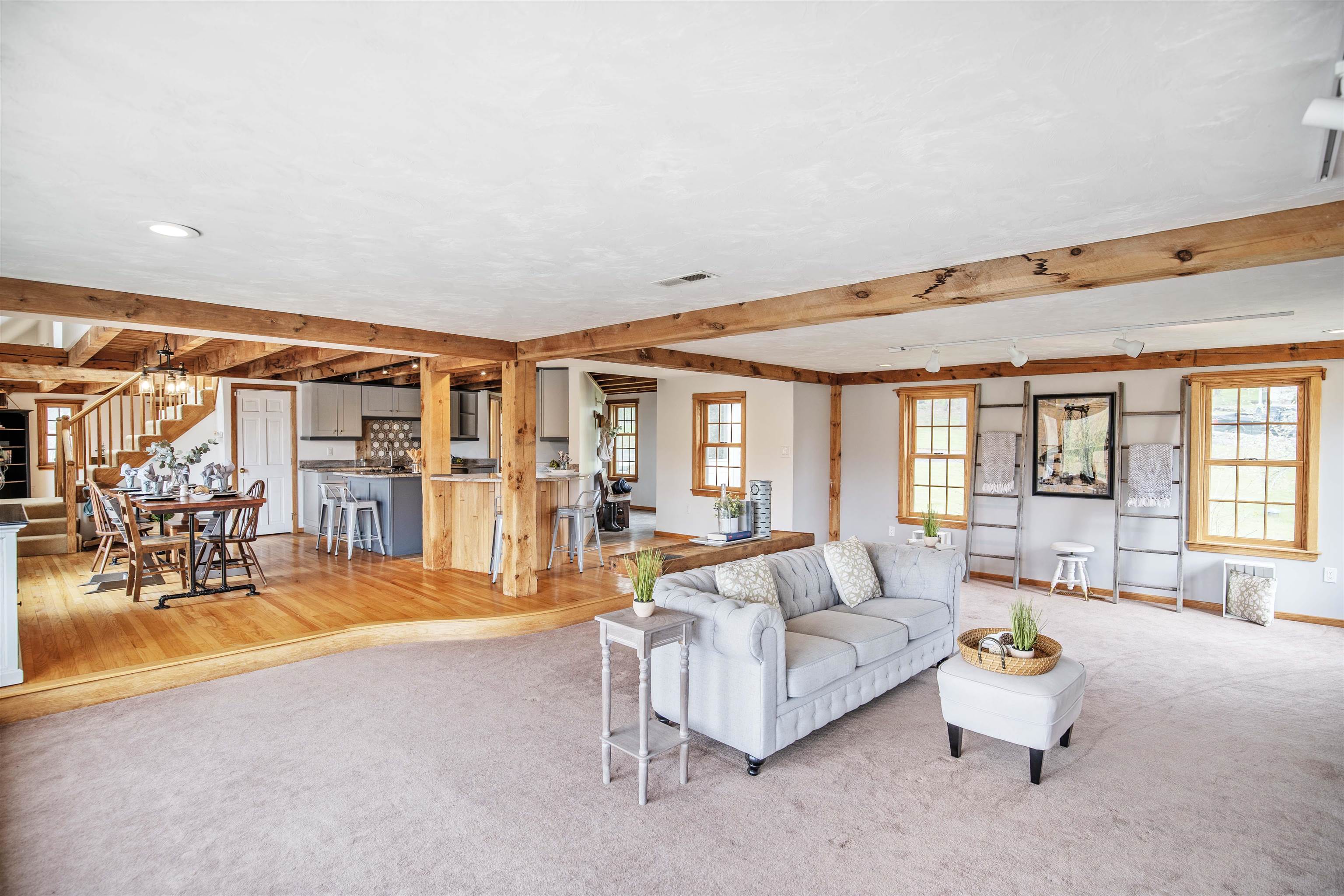 59 English Range Road Derry, NH 03038 - Photo 11 of 40