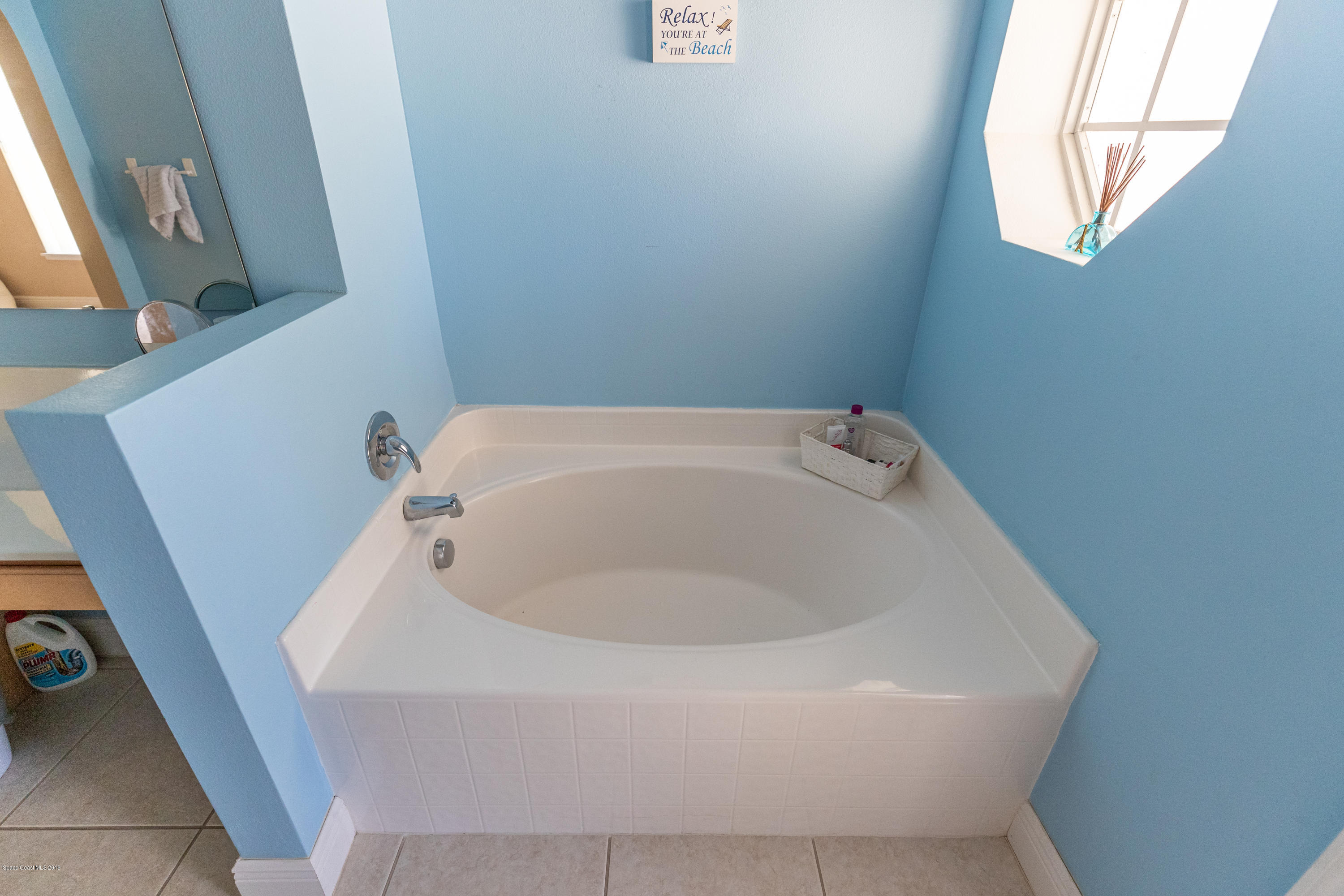 3956 Four Lakes Drive Melbourne, FL 32940 - Photo 14 of 23 Master Garden Tub