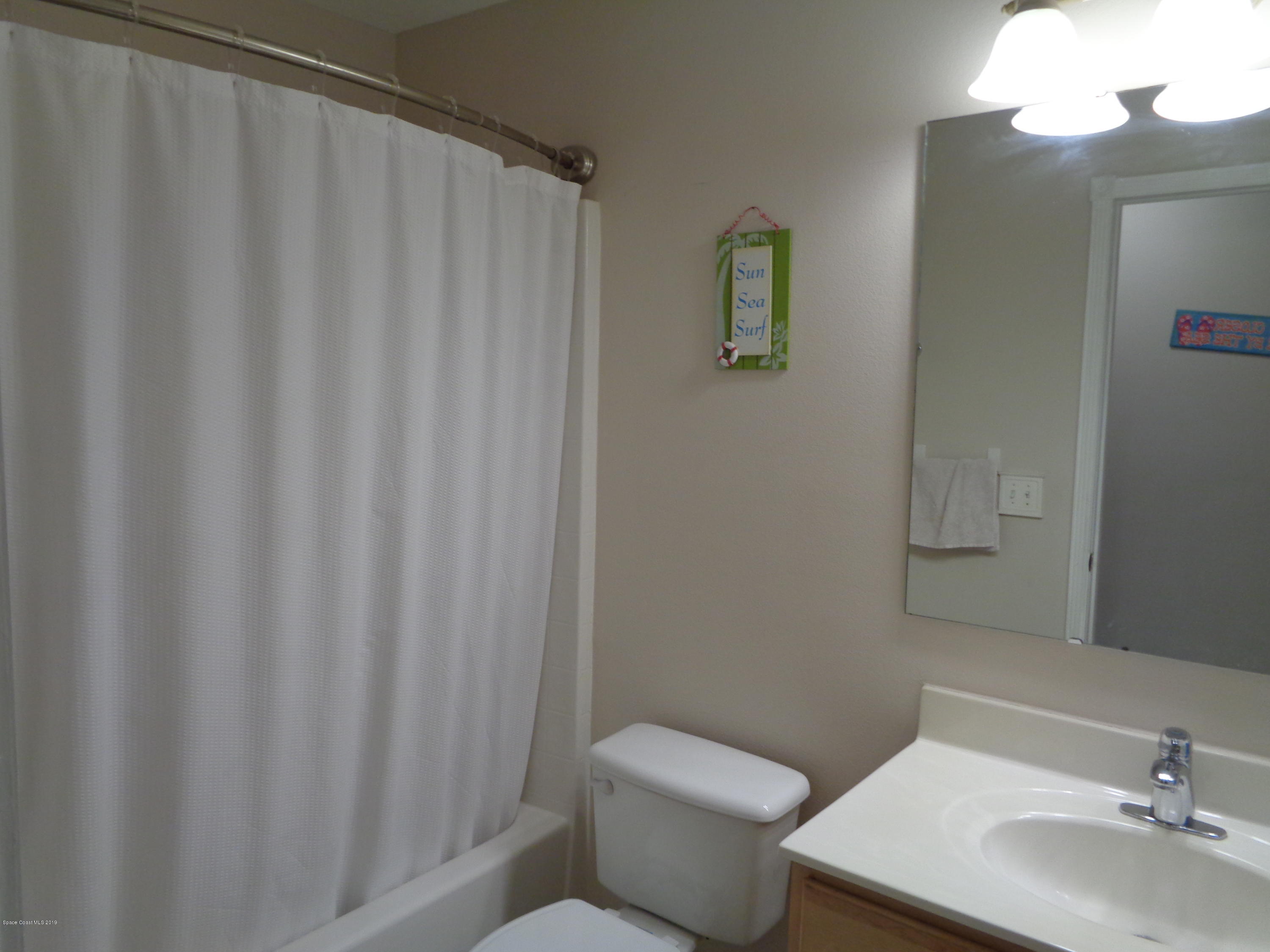 3956 Four Lakes Drive Melbourne, FL 32940 - Photo 17 of 23 Hall Bath