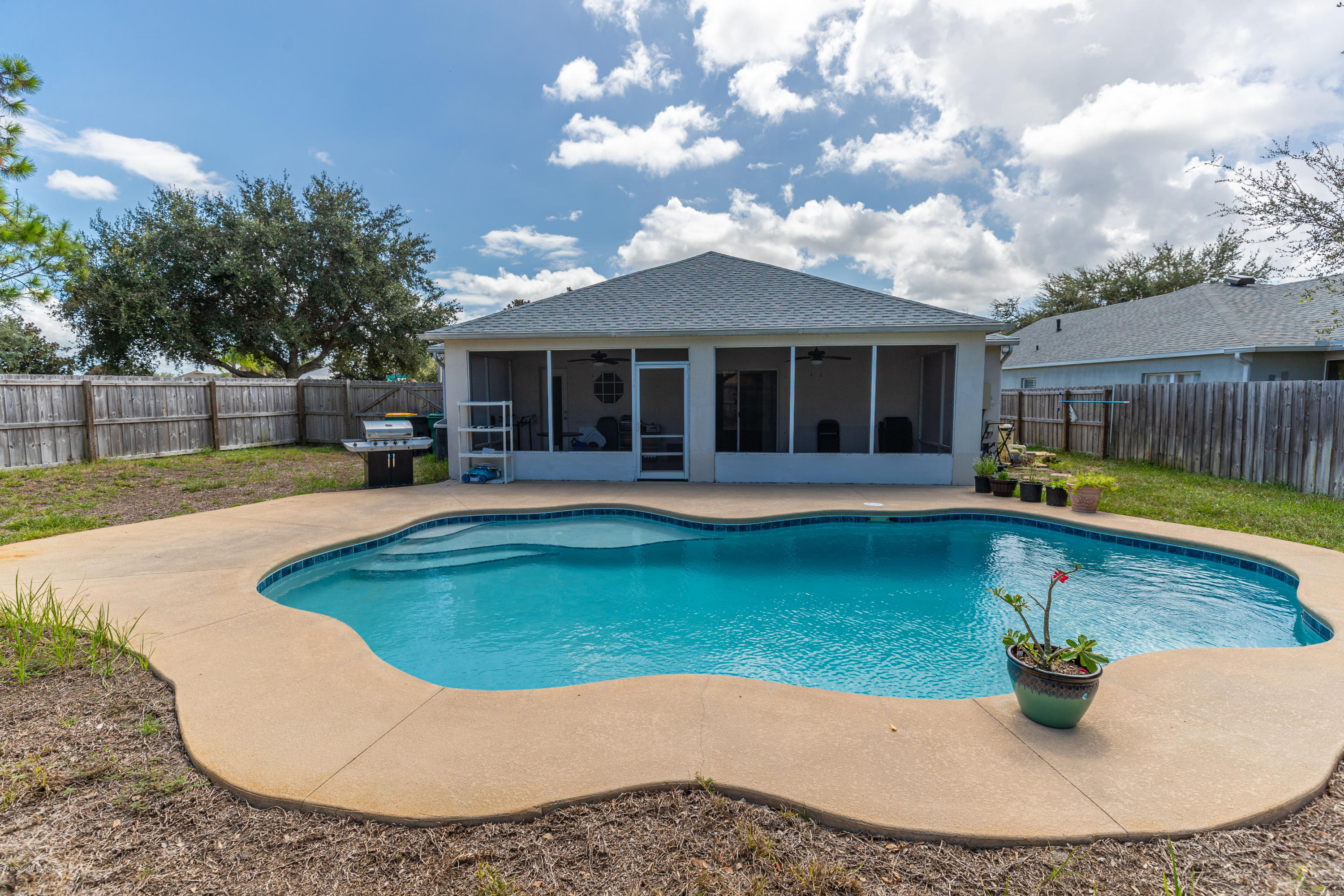 3956 Four Lakes Drive Melbourne, FL 32940 - Photo 21 of 23 Salt System Pool