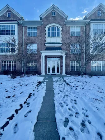 $1,975 | 2000 Newark Lane, Unit H202, Thompson's Station, TN 37179