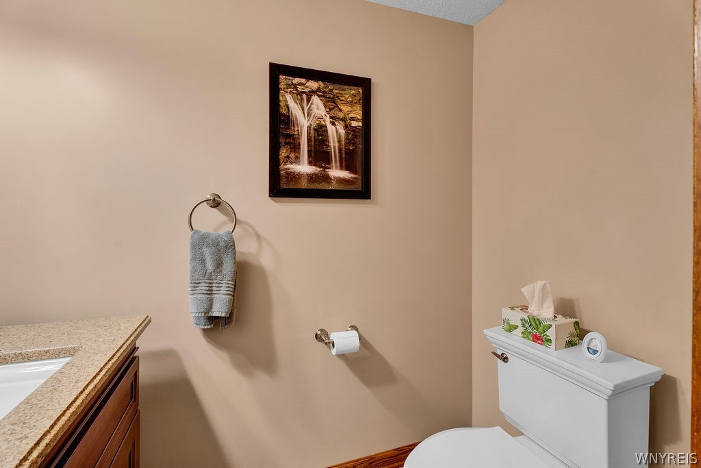 4815 Tonawanda Creek Road Pendleton, NY 14120 - Photo 13 of 49 First floor half bath