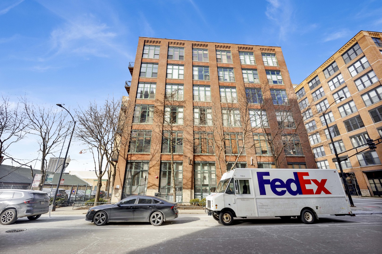 701 West Jackson Boulevard, Unit 402 Chicago, IL 60661 - Photo 1 of 21