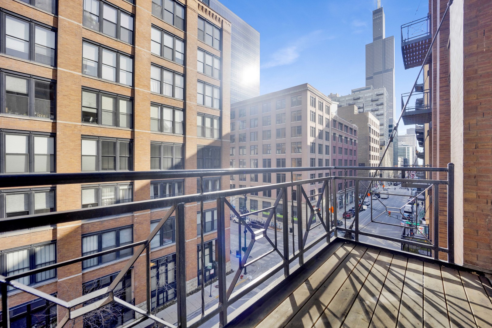 701 West Jackson Boulevard, Unit 402 Chicago, IL 60661 - Photo 19 of 21