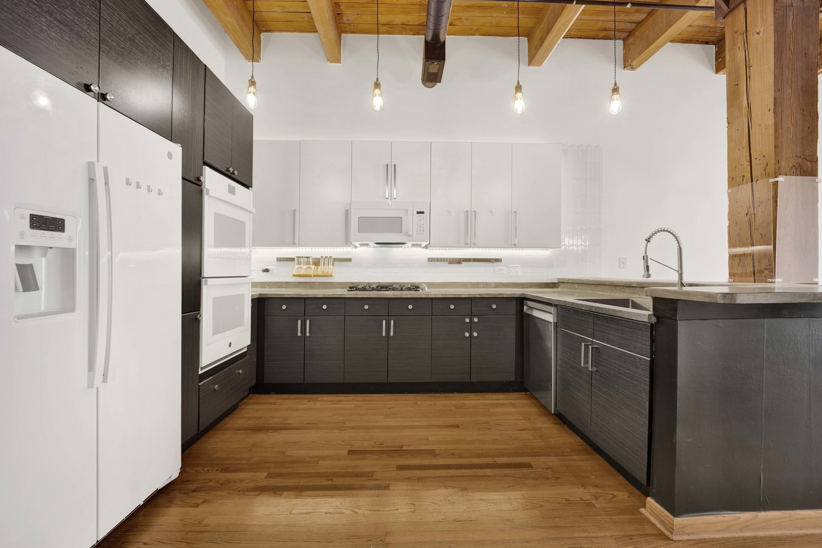 701 West Jackson Boulevard, Unit 402 Chicago, IL 60661 - Photo 3 of 21