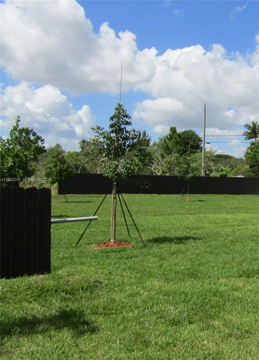 11998 Southwest 232nd Street Homestead, FL 33032 - Photo 7 of 30