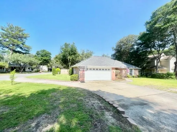 $3,300 | 1660 Northridge Road, Niceville, FL 32578