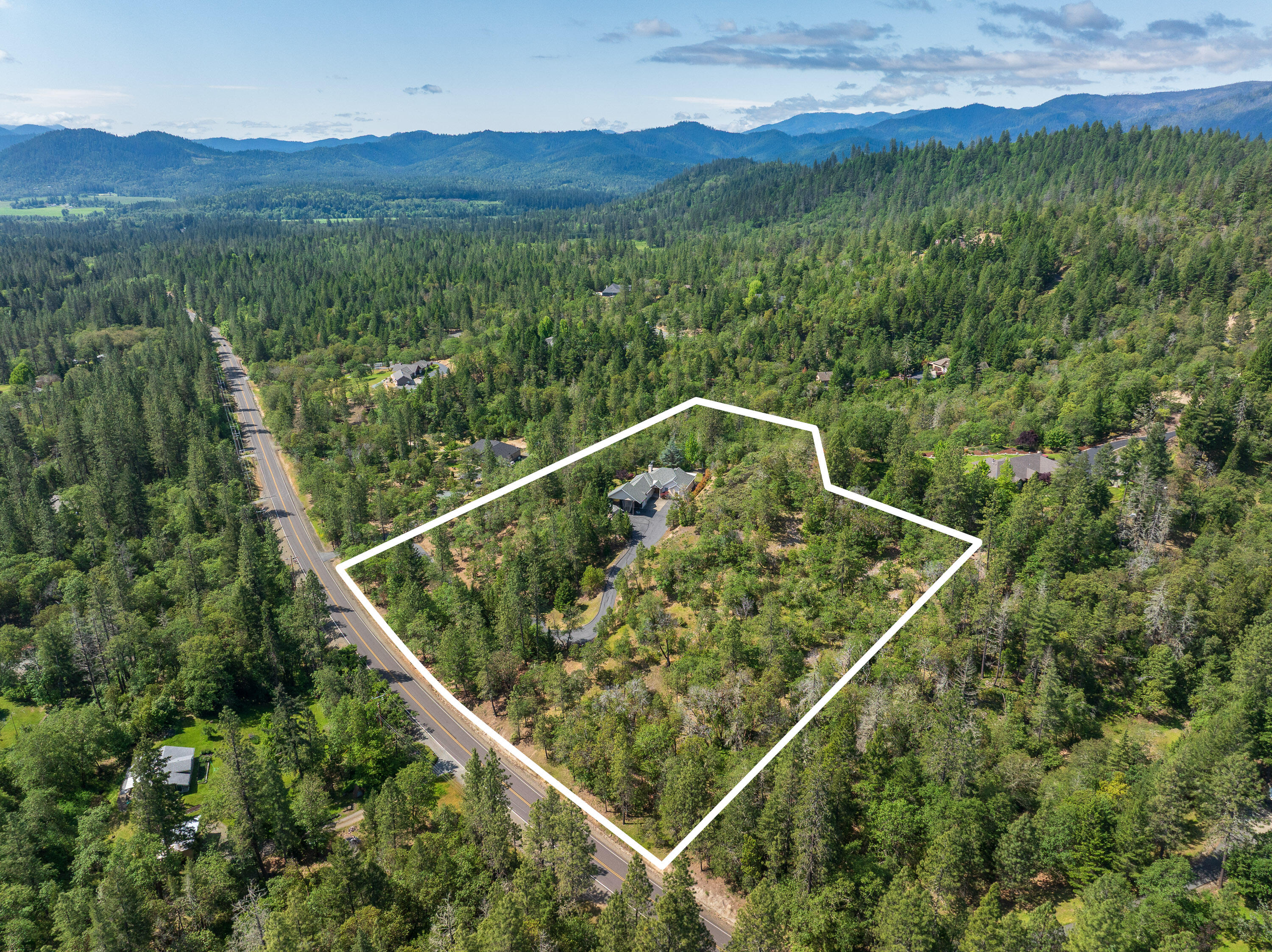 9703 Lower River Road Grants Pass, OR 97526 - Photo 39 of 43 9703LowerRiverRd-047
