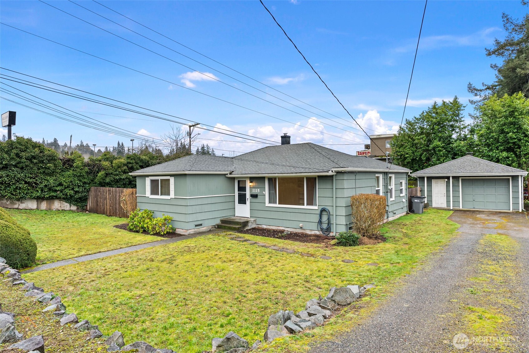 1115 Dibb Street Bremerton, WA 98310 - Photo 1 of 19 Gallery Image 1