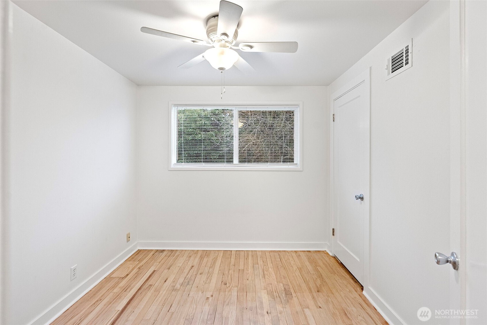 1115 Dibb Street Bremerton, WA 98310 - Photo 12 of 19 Gallery Image 12