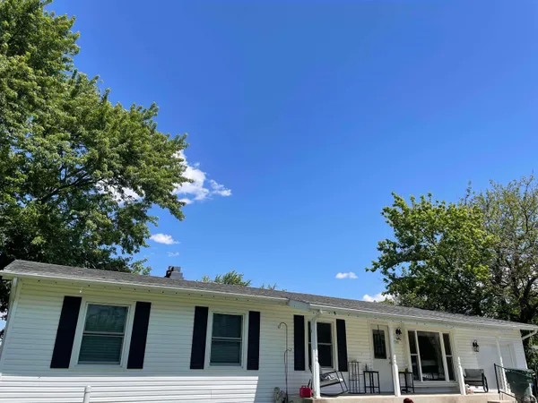 $215,000 | 1708 West Glenn Ellyn Drive, Muncie, IN 47304