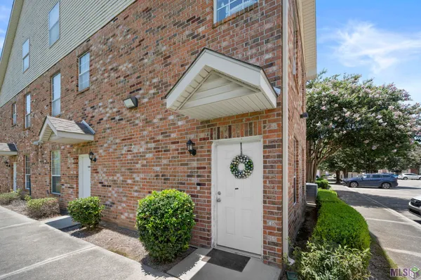 $190,000 | 4441 Burbank Drive, Unit 1206, Baton Rouge, LA 70820