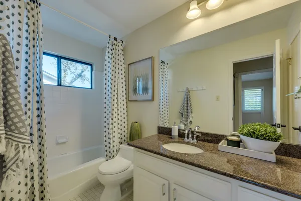 $850,000 | 6703 Lakewood Point Cove, Austin, TX 78750