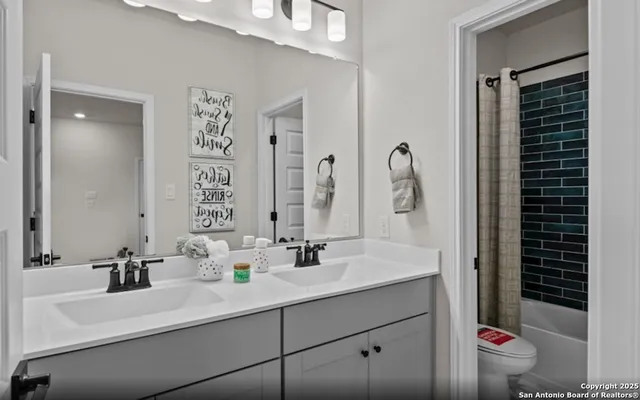 $449,555 | 5217 Pinder Way, Marion, TX 78124