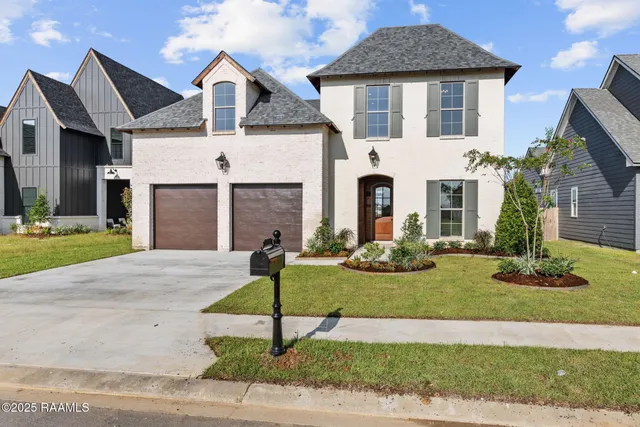 $537,500 | 309 Last Quarter Drive, Youngsville, LA 70592