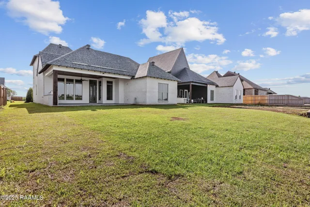 $537,500 | 309 Last Quarter Drive, Youngsville, LA 70592