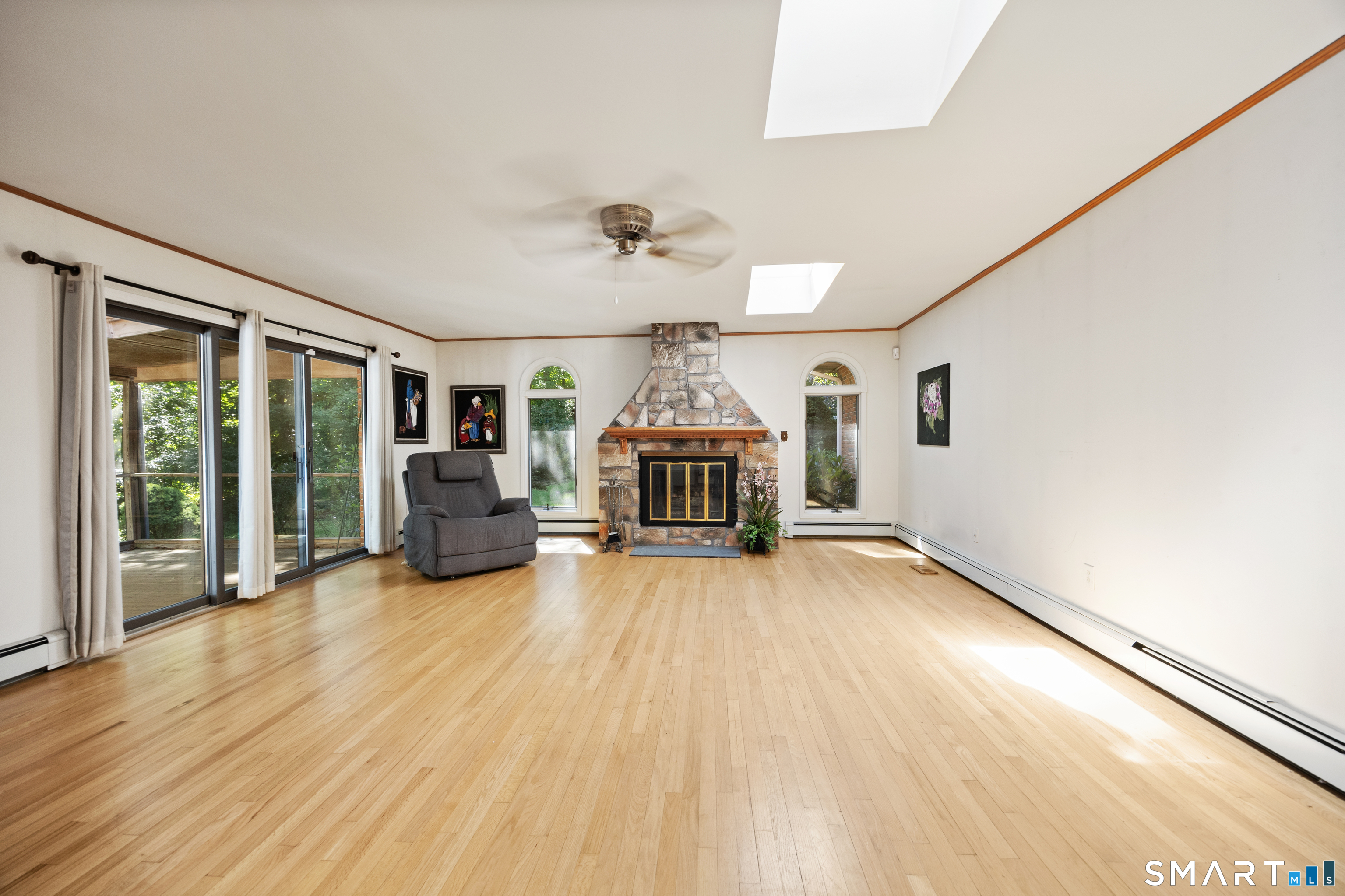 25 Juniper Road Middlebury, CT 06762 - Photo 28 of 40 Gallery Image 28
