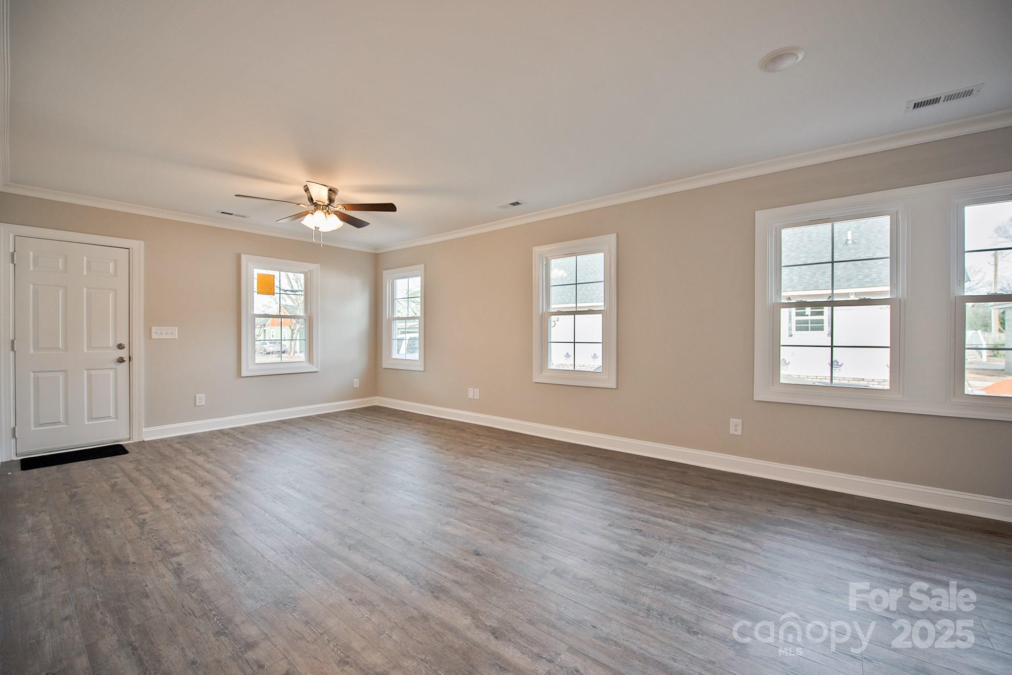 421 Spring Street Southwest Concord, NC 28025 - Photo 6 of 26 Gallery Image 6