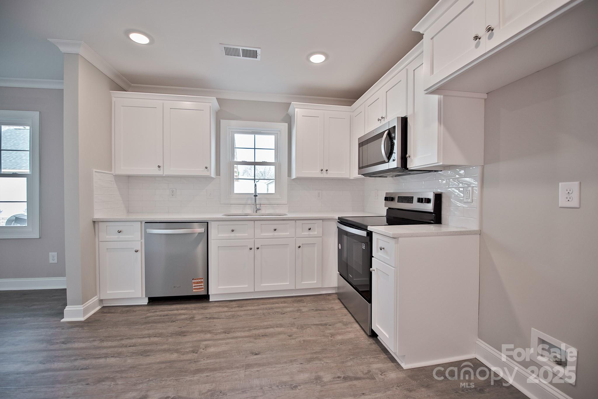 421 Spring Street Southwest Concord, NC 28025 - Photo 8 of 26 Gallery Image 8