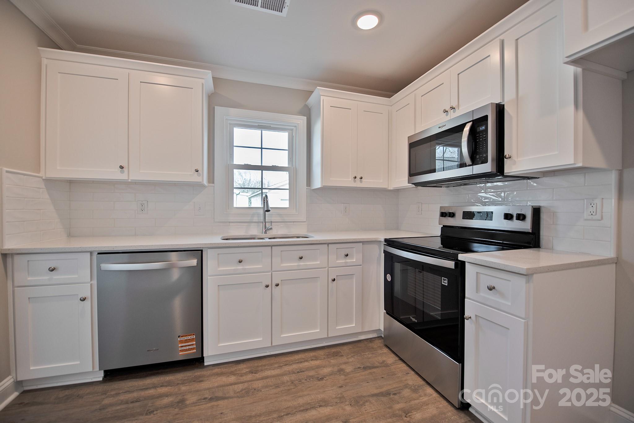 421 Spring Street Southwest Concord, NC 28025 - Photo 9 of 26 Gallery Image 9
