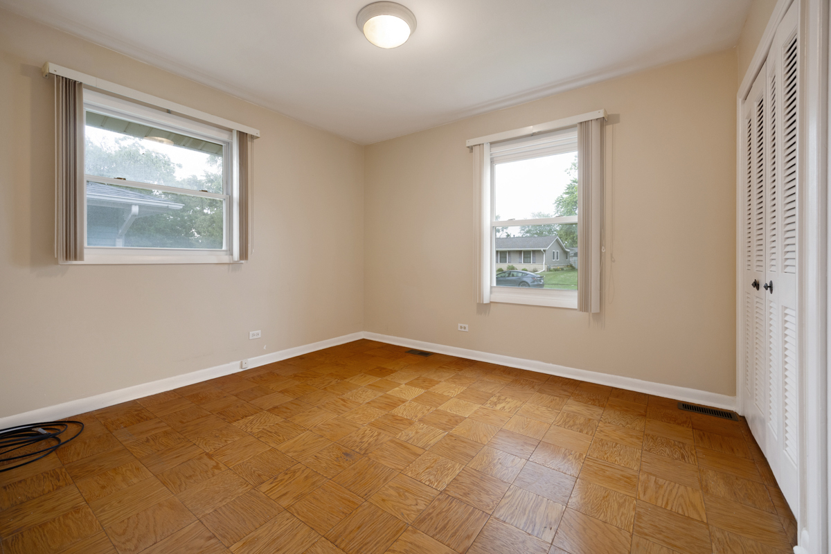 46 Avon Road Elk Grove Village, IL 60007 - Photo 16 of 24