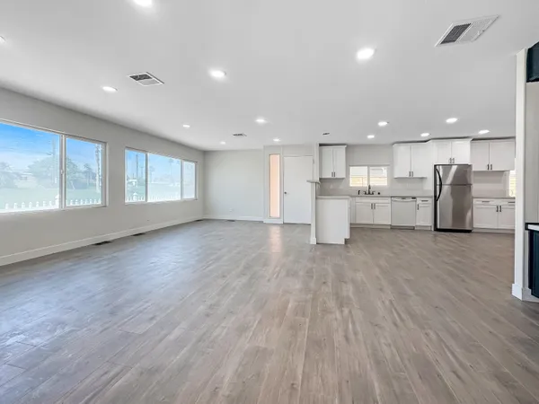 $2,000 | 33371 Tubac Trail, Thousand Palms, CA 92276