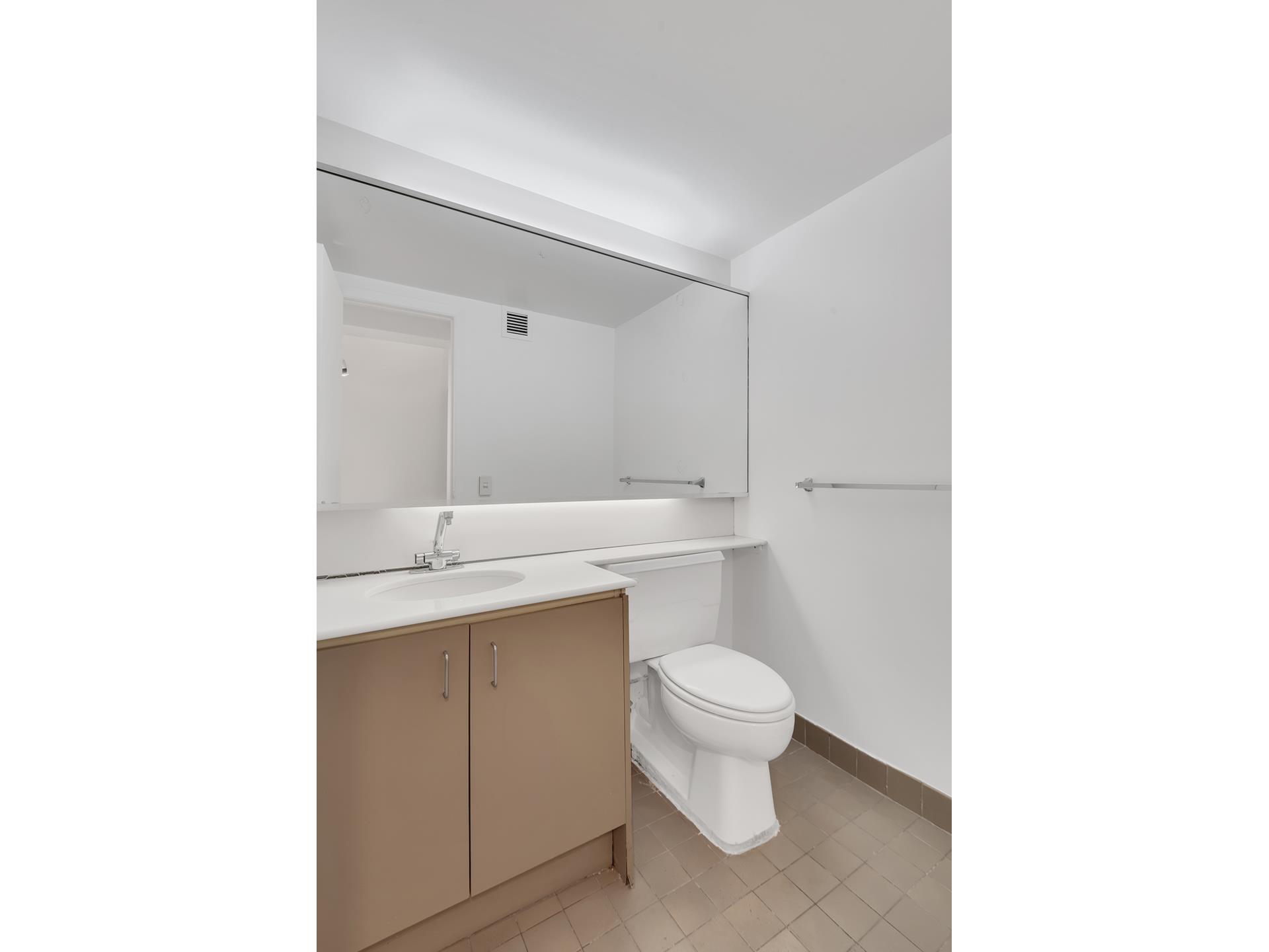 135 West 70th Street, Unit 1C Manhattan, NY 10023 - Photo 16 of 20