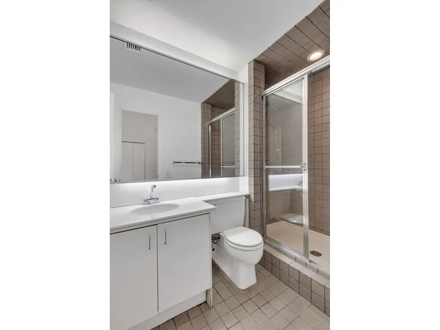 $1,395,000 | 135 West 70th Street, Unit 1C | Upper West Side