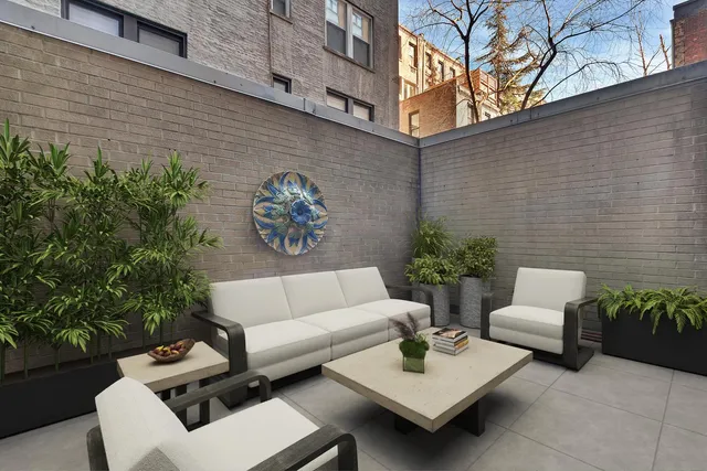 $1,395,000 | 135 West 70th Street, Unit 1C | Upper West Side