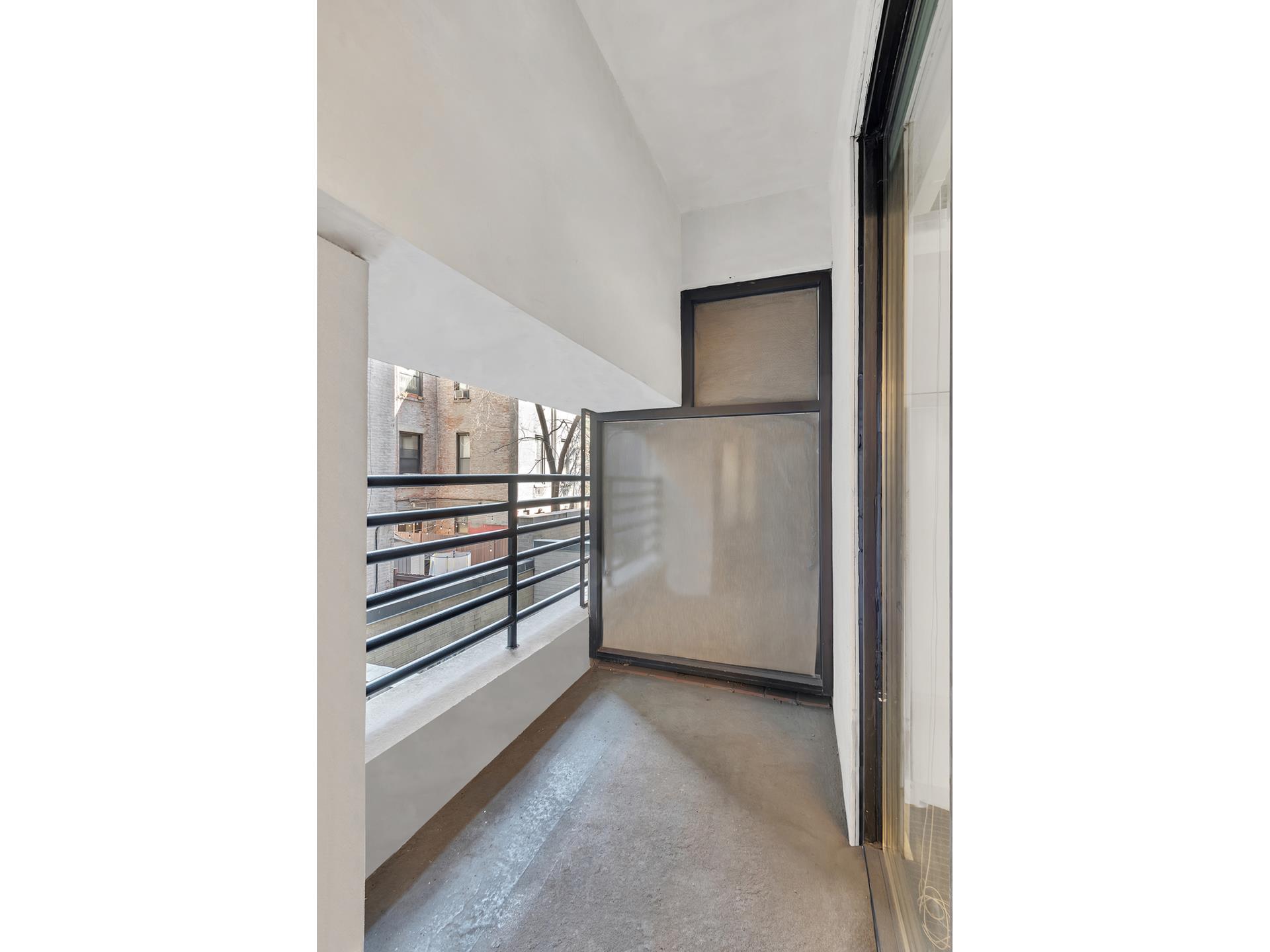 135 West 70th Street, Unit 1C Manhattan, NY 10023 - Photo 8 of 20
