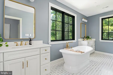 $4,275,000 | 2733 Chesapeake Street Northwest, Washington, DC 20008